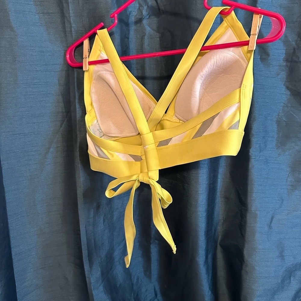 Kona Sol Vibrant Yellow and Gray Bikini Top NWT - Picture 2 of 4